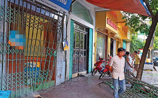 vu thanh nien bi xe ban tai co tinh can chet: vo nan nhan khoc ngat ben quan tai - 1