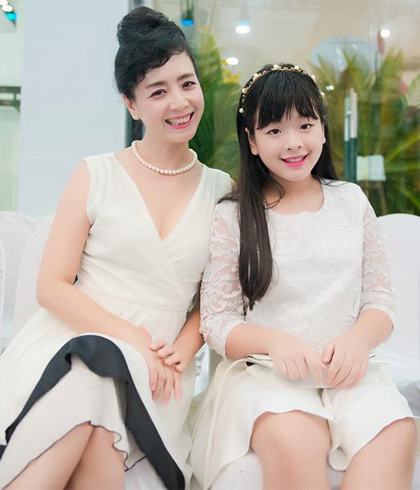 khong noi tieng nhu me, nhung 5 nhan vat nay se tro thanh dai my nhan trong tuong lai - 11