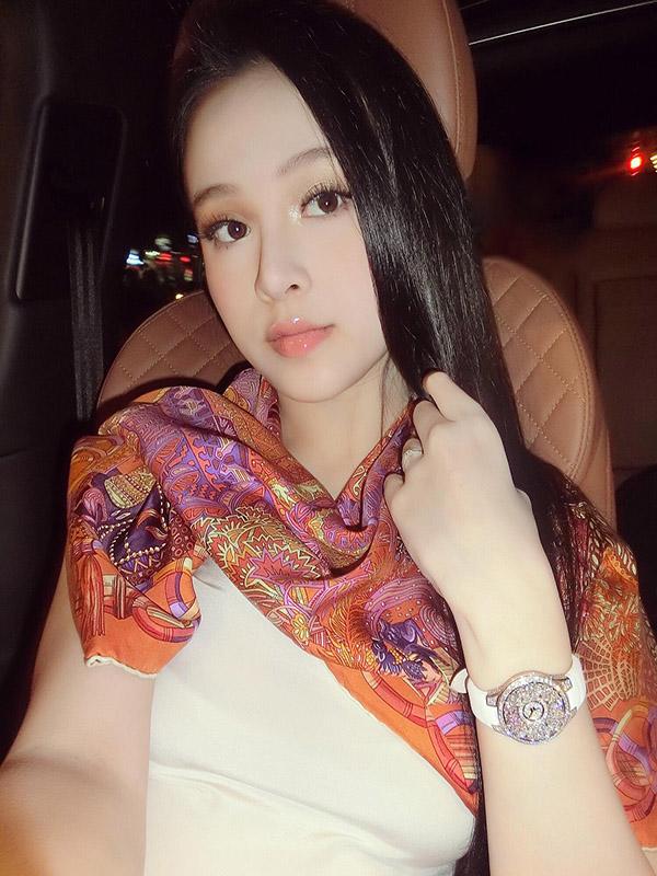 nhin anh cua 2 my nhan nay, ban biet trao luu lam dep nao dang len ngoi chua? - 1