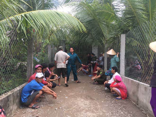 vu 3 nguoi mot gia dinh bi giet hai trong dem: “con oi ba den roi nay!” - 1