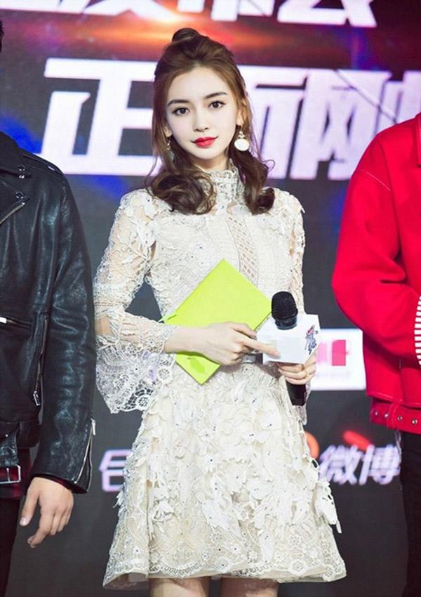 than hinh "co huong" nhung nu than co trang angele baby van co lan da dep chinh nho thu nay - 2