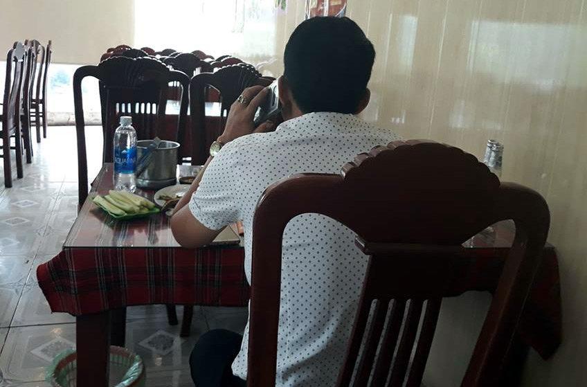 giam doc xay dung e che khi phat hien vo vao nha nghi voi nguoi xe om - 2