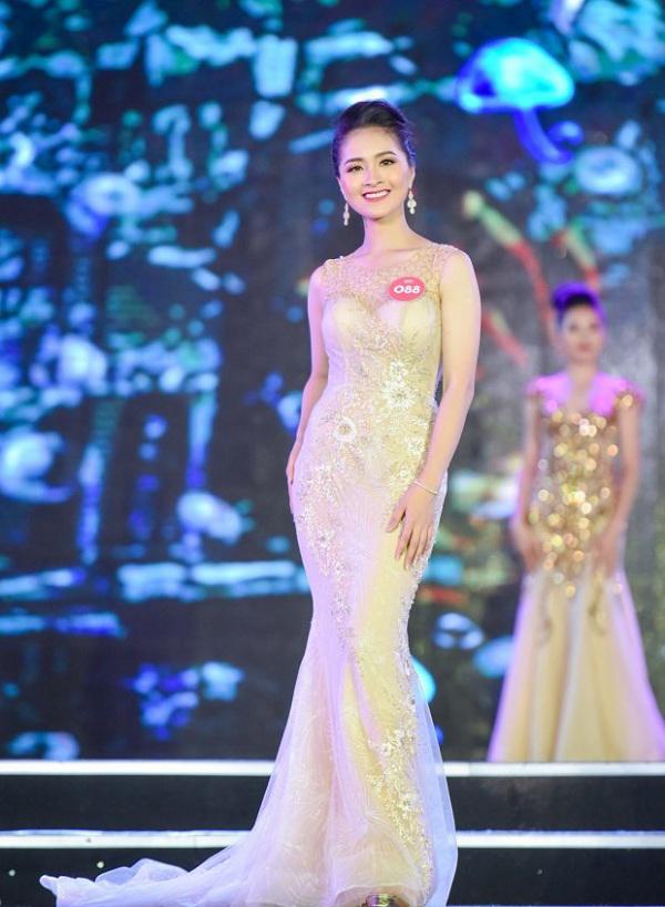 h'hen nie toc ngan nhat lich su, lieu tiep theo la hoa hau toc dai nhat lich su dang quang? - 12