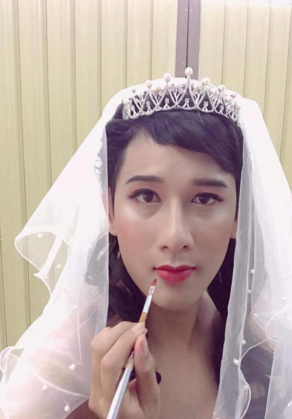 thieu mau trang diem, co gai bat nhan vat nay de thu nghiem, ket qua cuc bat ngo - 4