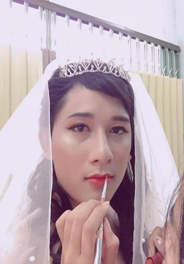 thieu mau trang diem, co gai bat nhan vat nay de thu nghiem, ket qua cuc bat ngo - 3