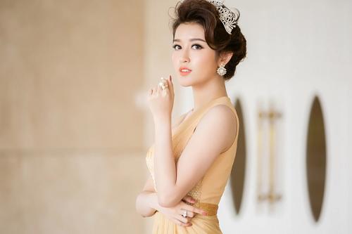 da tung nang den 63kg, huyen my khien khan gia choang vang vi than hinh mum mim - 9