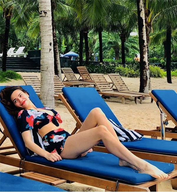 khoe tron 3 vong cung bikini, ho ngoc ha van thua suc goi cam du can tuoi tu tuan - 9
