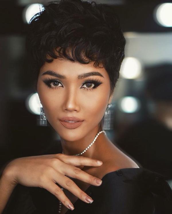 co phai hoa hau h'hen nie da tam biet luon mai toc ngan? - 1
