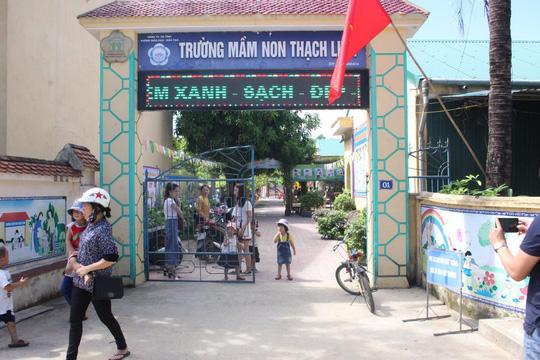 ngay tuu truong: nhieu tre bi tu choi vao lop - 1