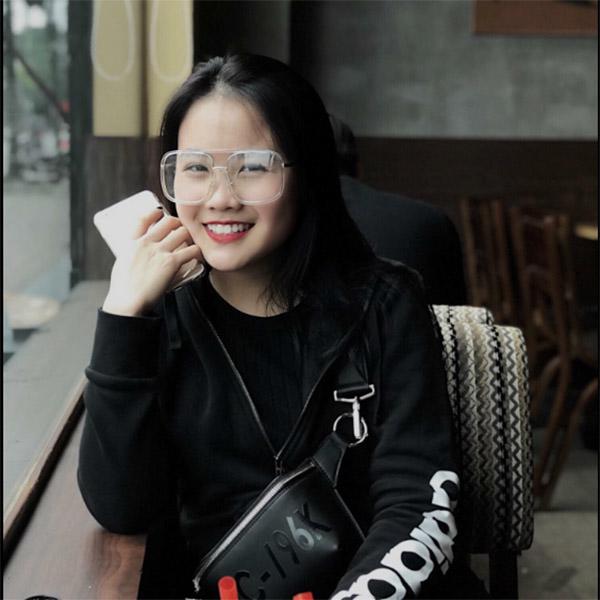 nhan sac khong ai thua ai cua nhung bong hong xung quanh cac cau thu u23 viet nam - 11