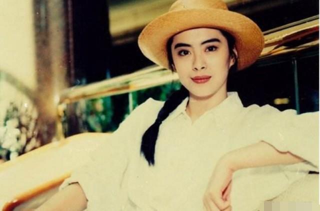 nhung nu hoang sac dep vang bong mot thoi lang giai tri chau a va phan doi "hong nhan" - 2