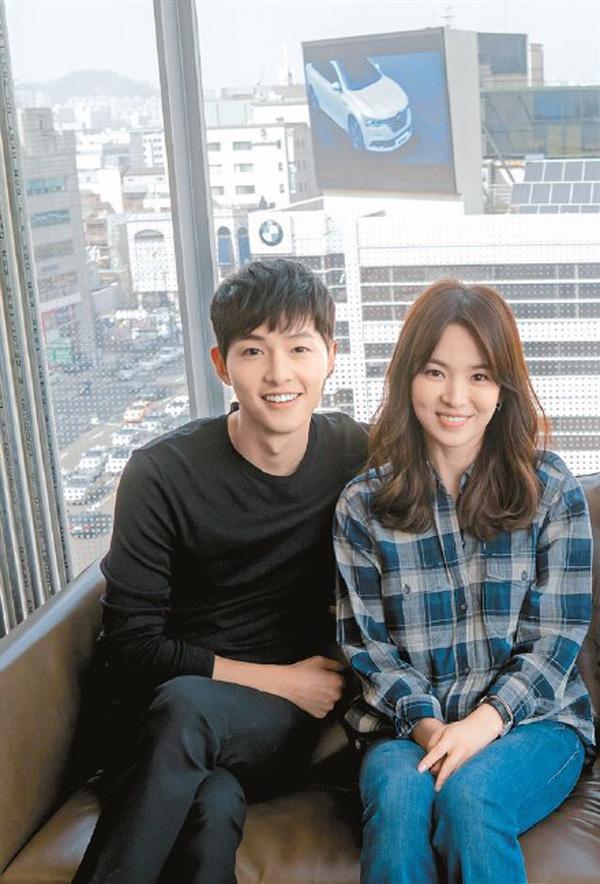 sau dam cuoi the ky, vo chong song song dong loat tro lai voi dien mao khac la - 2