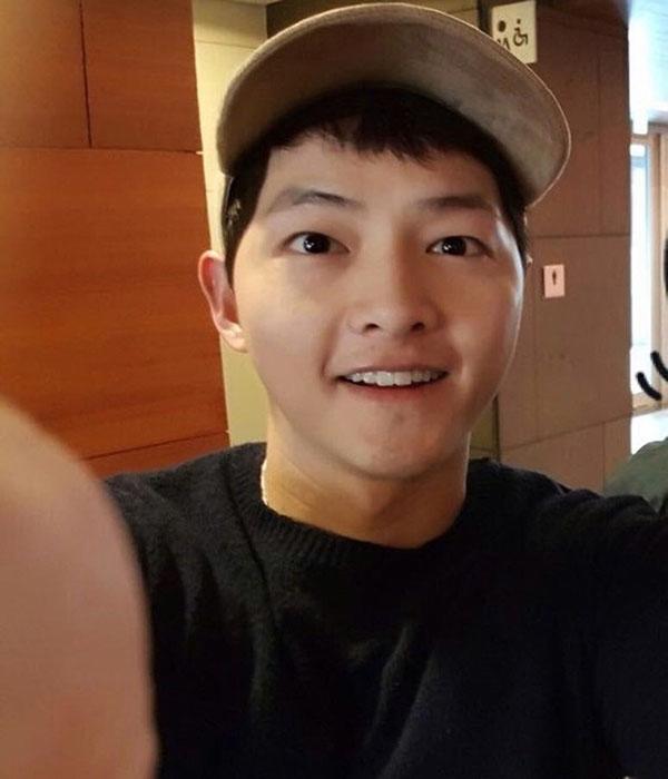 sau dam cuoi the ky, vo chong song song dong loat tro lai voi dien mao khac la - 8