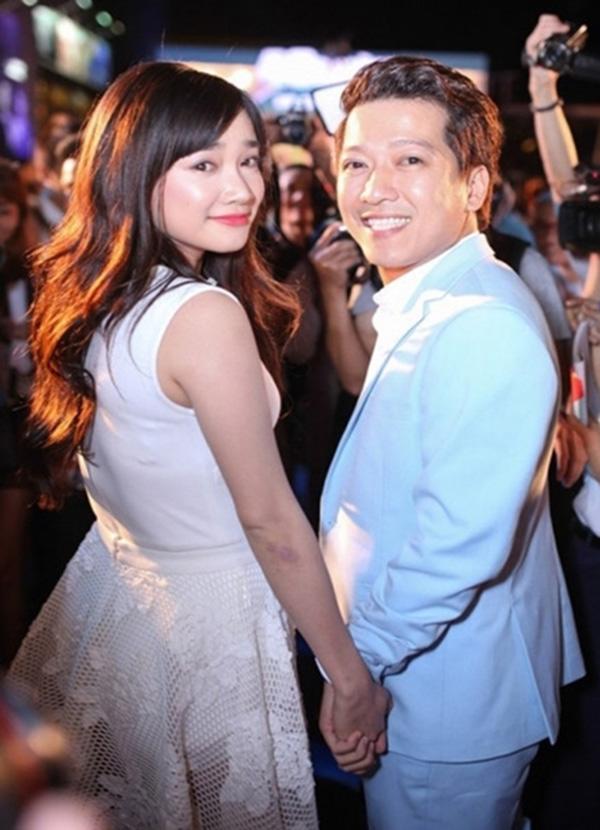 moi lan di ben canh truong giang, nha phuong lai dung mau son nay, vo tinh hay co y? - 6