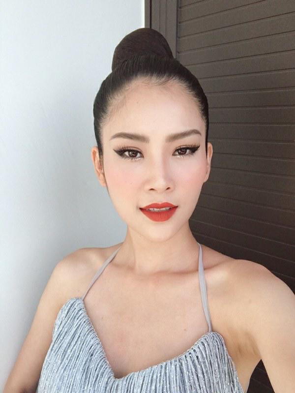 chi gai nam em khang dinh dep tu nhien, phan phao tin don nang mui - 1