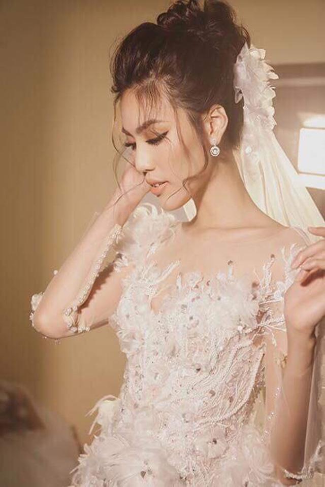 ngoai nha phuong, con 1 co dau thang 10 nua vua lo nhan sac dep nao long - 3