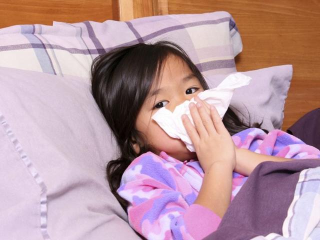 Trẻ bị sổ mũi: Chuyên gia Đông y tiết lộ cách trị hiệu quả không cần thuốc
