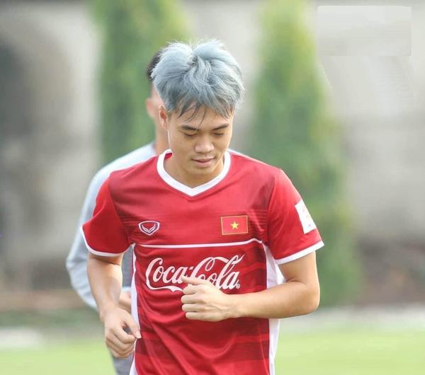 chi em cong nhan khong, toc bach kim cua van toan chac chan la mau hot nhat 2018! - 9