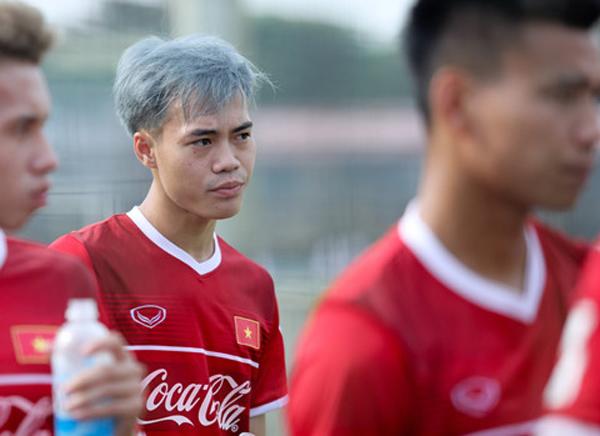 chi em cong nhan khong, toc bach kim cua van toan chac chan la mau hot nhat 2018! - 10