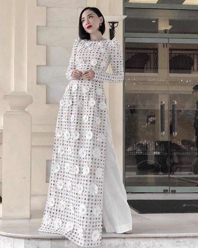 tim diem khac nhau giua loi trang diem ngay thuong va di tiec cua pham huong, ha ho, ngoc trinh - 10