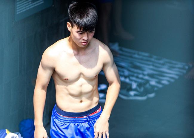 ai la cau thu co mai toc, hinh xam... "chat" nhat u23 viet nam? - 12