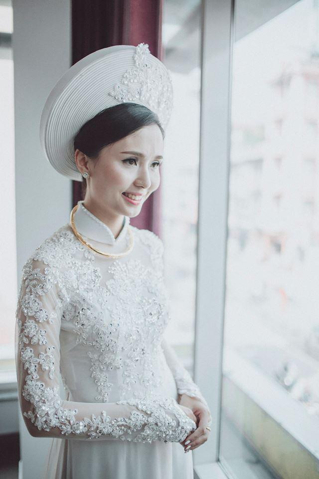 dang sau thanh cong cua van quyet la bong dang cua nguoi vo vua dep nguoi lai dep net nay - 4