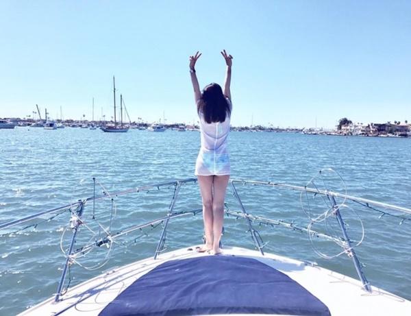 dien bikini nong bong, cac "ba me ba con" showbiz viet an dut gai 18 o khoan nay - 3