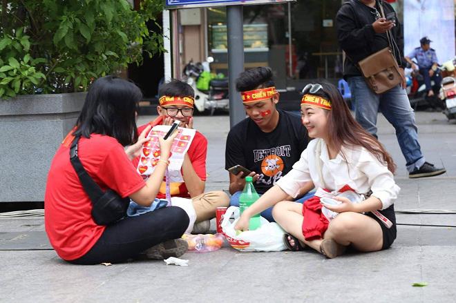 ha noi, sai gon ngap sac do truoc gio u23 viet nam gap uae - 15