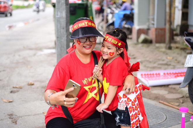 ha noi, sai gon ngap sac do truoc gio u23 viet nam gap uae - 8