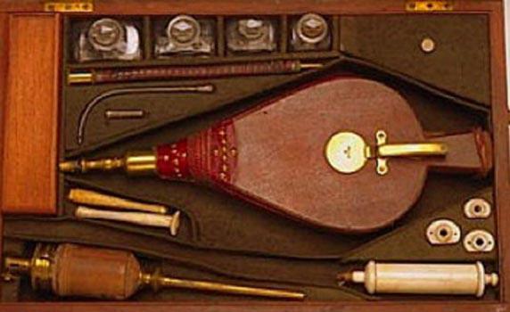 khong the tin rang 12 dung cu y te dang so nay tung duoc su dung tren con nguoi - 11