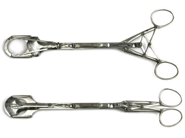 khong the tin rang 12 dung cu y te dang so nay tung duoc su dung tren con nguoi - 6