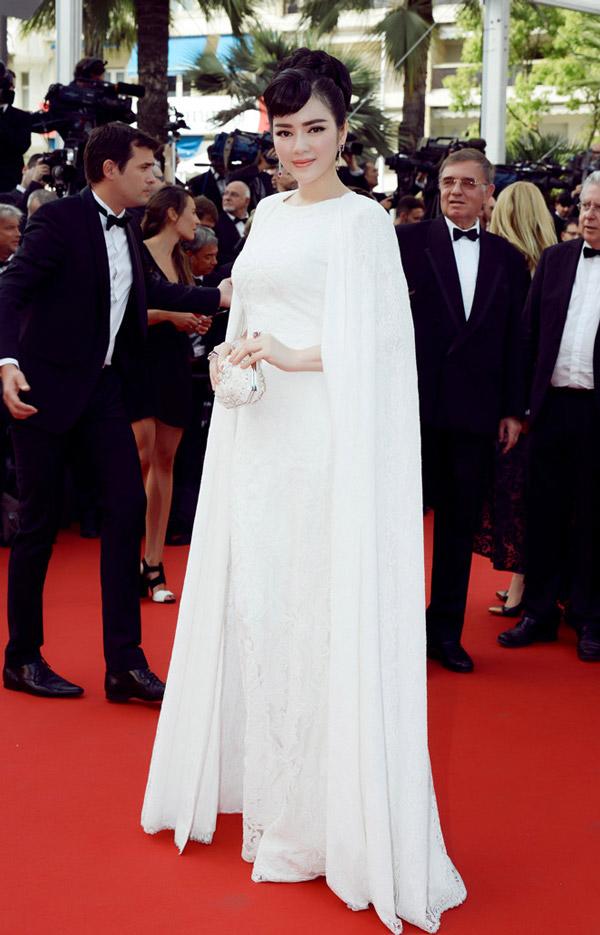 suyt khong nhan ra ly nha ky vi nhan sac "gay hoang mang" trong lan xuat hien gan nhat - 8