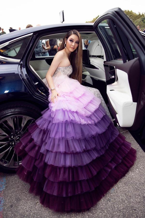 suyt khong nhan ra ly nha ky vi nhan sac "gay hoang mang" trong lan xuat hien gan nhat - 2