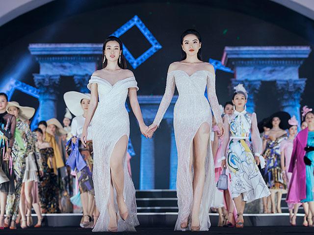Hoa hậu Mỹ Linh, Kỳ Duyên đẹp như tạc tượng, nắm tay cùng catwalk