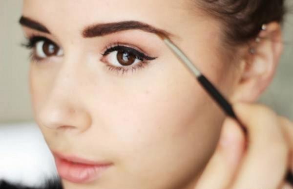 doc xong 15 dieu sau ban se khong ngo duoc chung ta hay mac nhung loi nay khi trang diem - 6