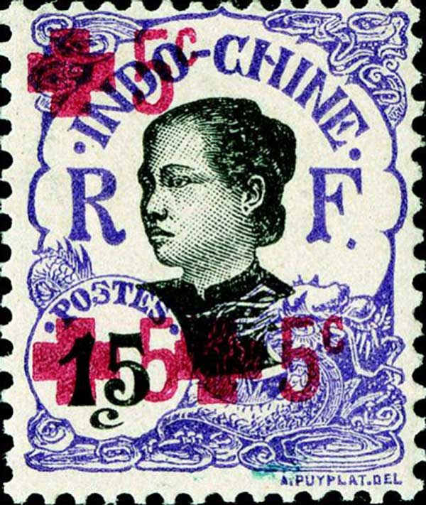 hoa hau dau tien cua viet nam co cuoc doi bi kich, dam nuoc mat - 2