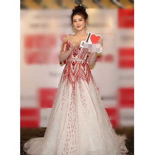 huong giang, huyen my va cac sao viet dung hang, nguoi kem sac hon la do... chon nham kieu toc? - 4