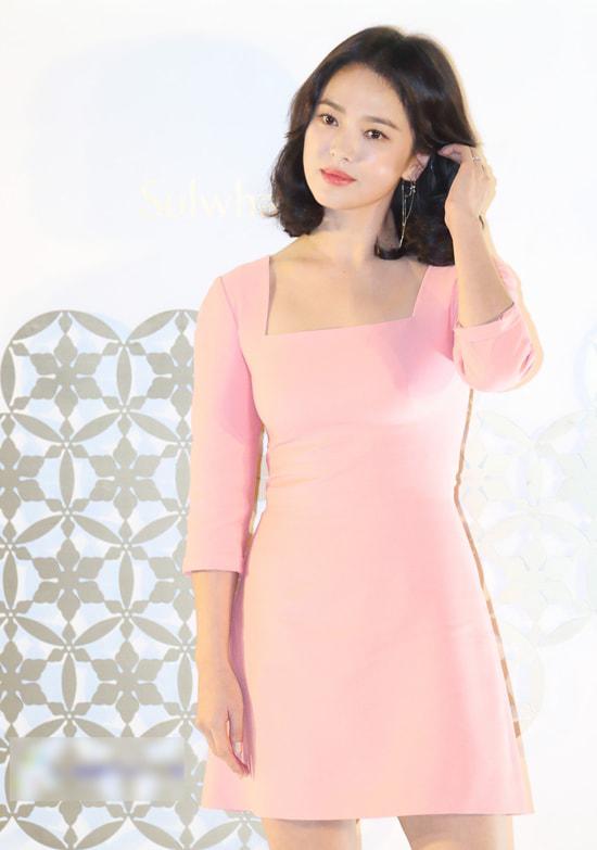 "nam vung" bi kip giup de nhat my nhan song hye kyo giu dang, dep da - 1