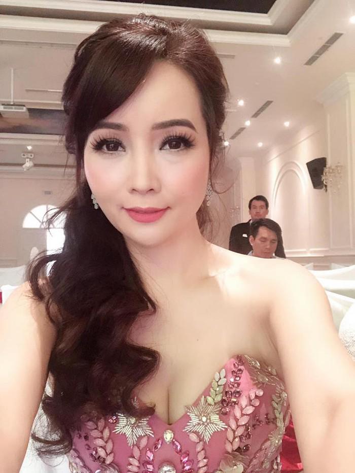 mai thu huyen dinh nghi van thoat khong khoi cam do "dao keo" khi lo mui xieu veo - 1