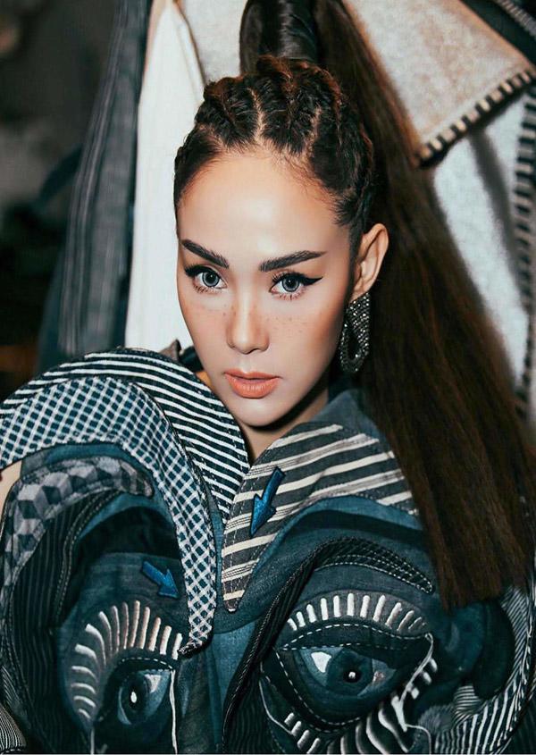 "cuoc chien" toc tet: lieu minh hang hay lan khue se la my nhan ca tinh nhat? - 2