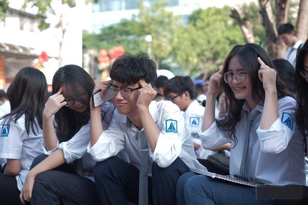 trang diem mua tuu truong: cac hot girl ngay ay - bay gio khac nhau nhu the nao? - 10