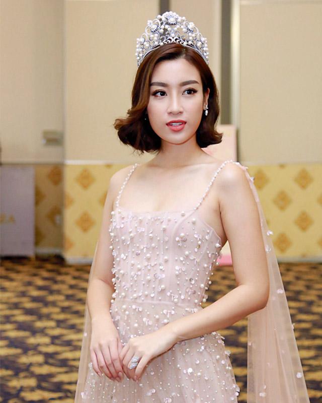 long lay voi toc ngan tu cat, do my linh du tro thanh "than tien ty ty" moi chua? - 2