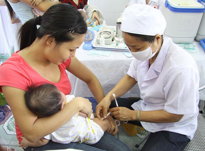 cuoi thang 9 se co vaccine “5 trong 1” thay the quinvaxem - 1
