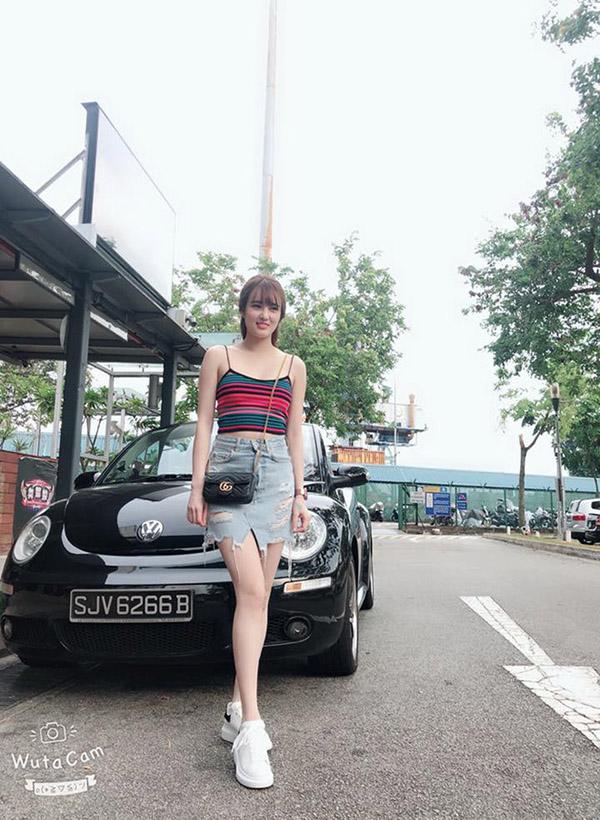 "mat tich" khoi showbiz gan 1 nam, em chong thuy tien tro lai voi than hinh nuot na, quyen ru - 13