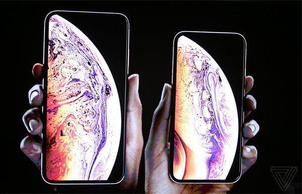 bo ba iphone xs, xs max va xr vua ra mat co gia bao nhieu? - 1