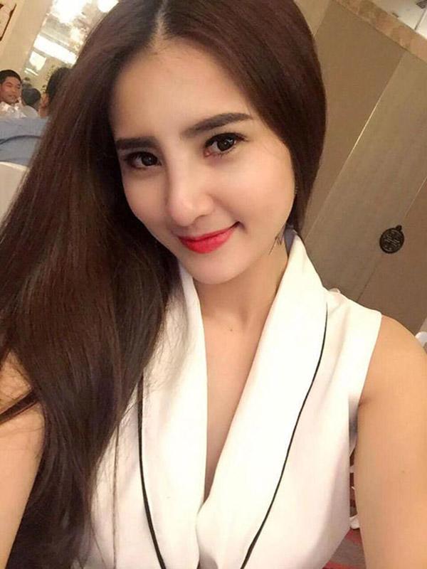 "mat tich" khoi showbiz gan 1 nam, em chong thuy tien tro lai voi than hinh nuot na, quyen ru - 5