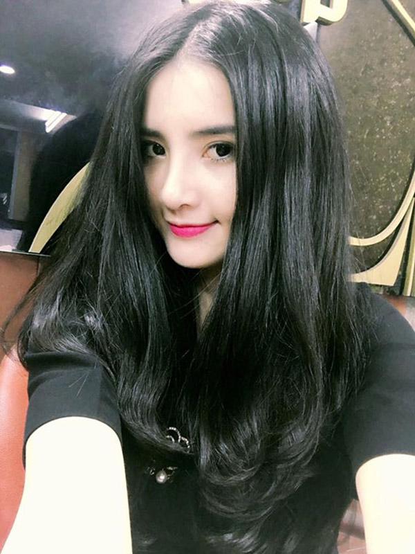 "mat tich" khoi showbiz gan 1 nam, em chong thuy tien tro lai voi than hinh nuot na, quyen ru - 6