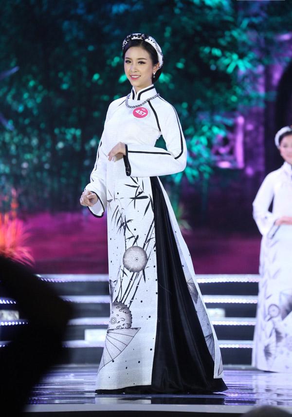 cac nang hau xinh dep rang ro trong dem chung ket hhvn 2018 la nho co style makeup nay - 6