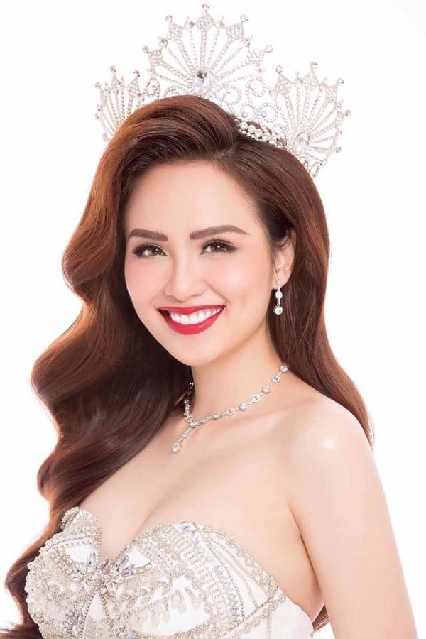 truoc khi tieu vy dang quang, quang nam da co 1 hoa hau sac nuoc huong troi - 2