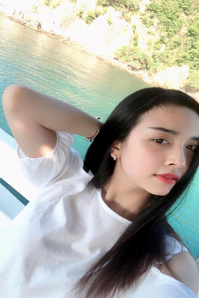 a hau 2 hoa hau viet nam 2018 - thuy an tung suyt lo thi vi... rang su - 8
